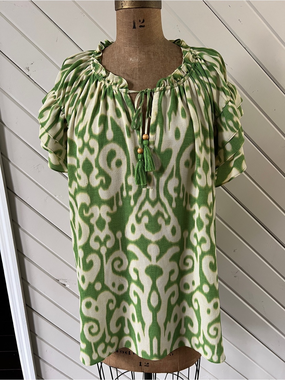 EUC Rose + Olive Green Ikat Print Ruffle Sleeve Blouse Tassel Tie Neck Plus 2X